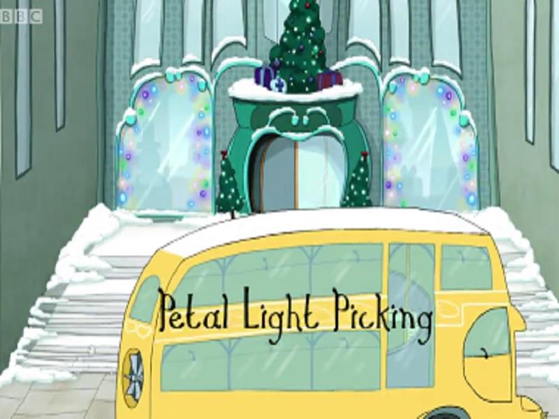 S01E40 Petal Light Picking  Sarah and Duck